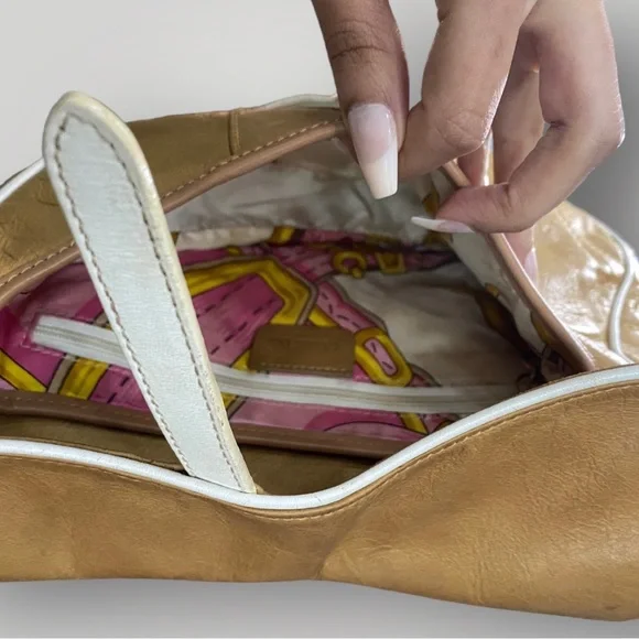 SOLD 📣 Vintage Christian Dior Tan Leather Saddle Bag - Picture 9 of 17